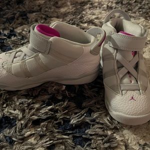 Like new kids Jordan shoes
